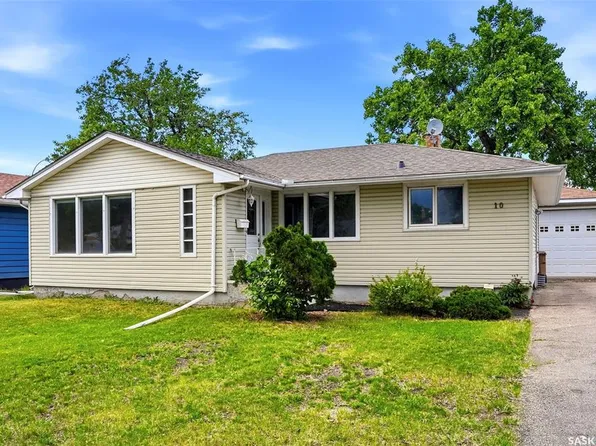 10 Lamont CRESCENT, Regina, SK S4S 4A4