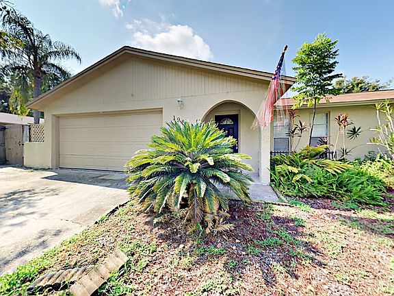 2nd image of 1989 Laurelwood Ln