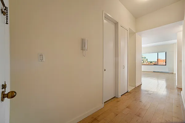 Rented by RELO REDAC INC. | media 6