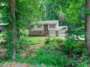 445 Valleymeade Dr, Kernersville, NC 27284