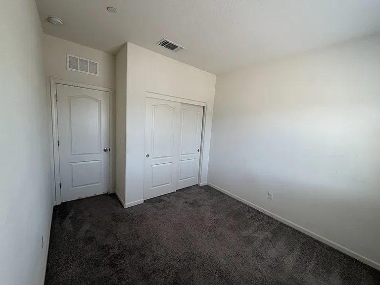 519 Tolman Way — Photo 13