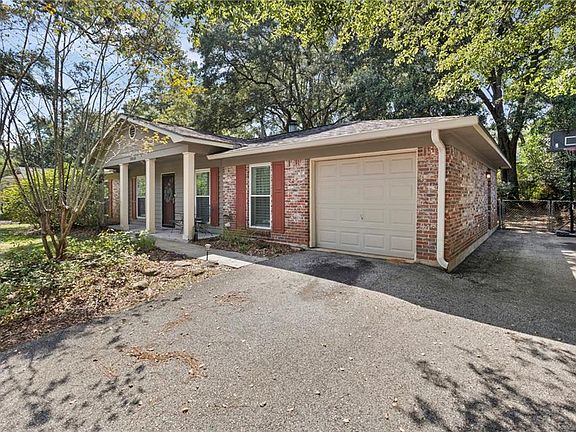 3rd image of 3058 Longleaf Dr