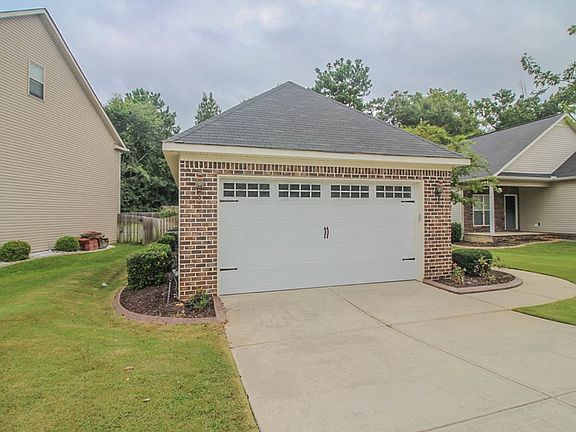 3rd image of 3617 Mossland Dr