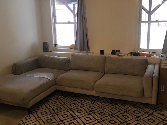 2nd image of 2834 Franklin St #B