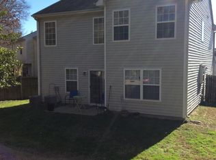 18 Grosbeak Ln, Durham, NC 27713