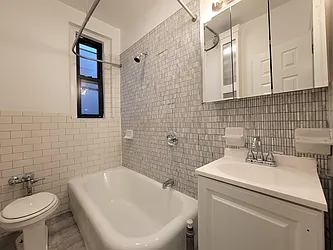 Rented by Living New York