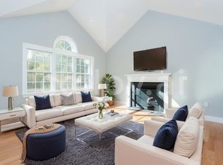 169 Main St, Sandown, NH 03873