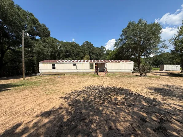 599 County Road 401, Ozark, AL 36360