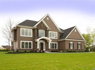6 Sandpiper Ct, Orchard Park, NY 14127