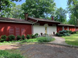 307 Warrenville Rd, Green Brook, NJ 08812