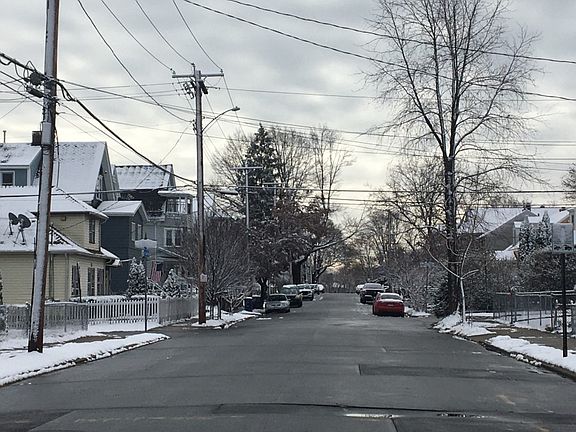 5th image of 150 Harbor Ave