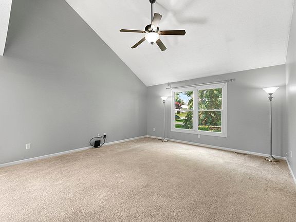 5th image of 3836 Yardley Ct