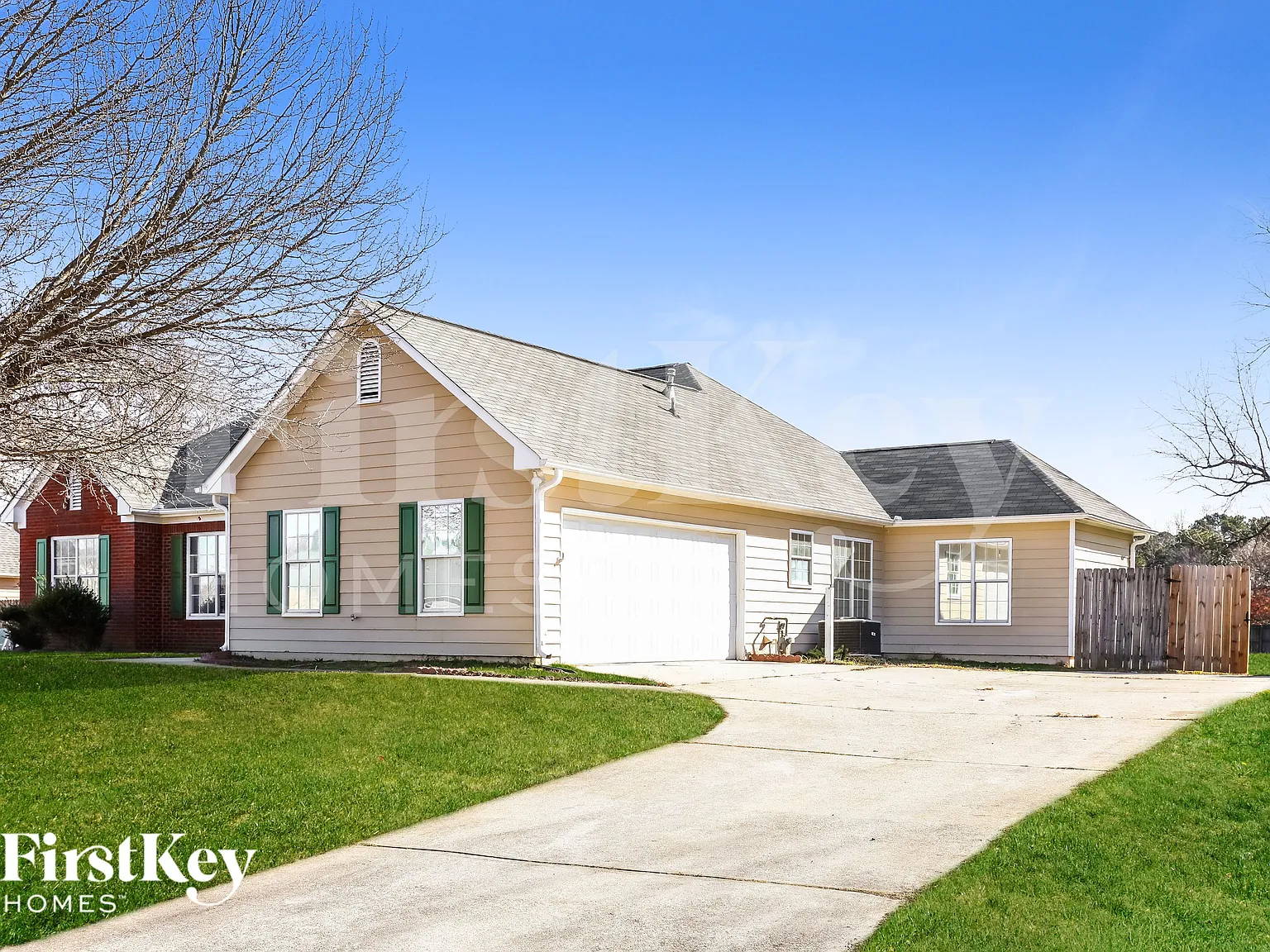 3 bed, 2.0 bath, 1816 sqft, $2,310 — Photo 1