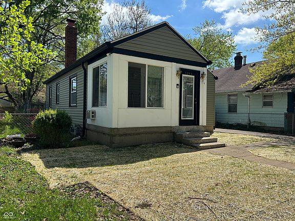 2nd image of 5105 Rosslyn Ave