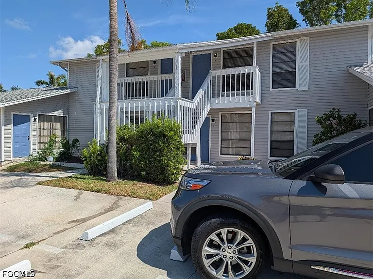 1509 SW 48th Ter #106 — Photo 1