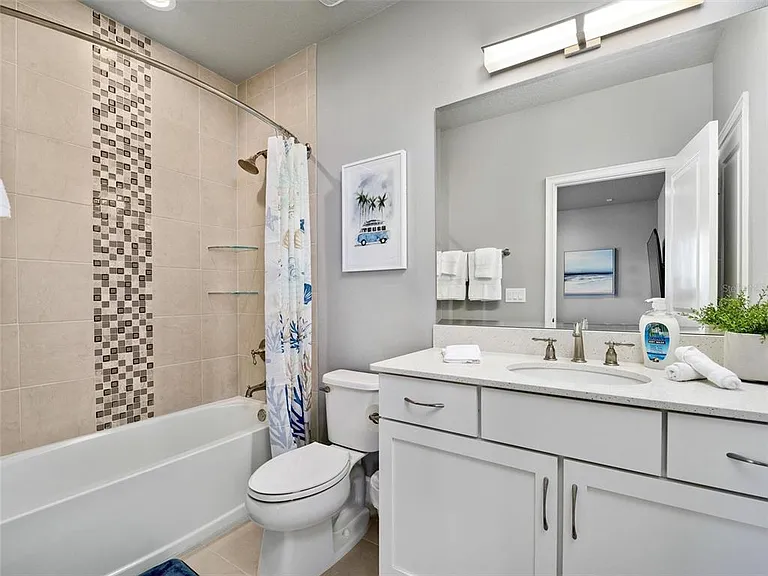 55 Atlantic Dr — Photo 34