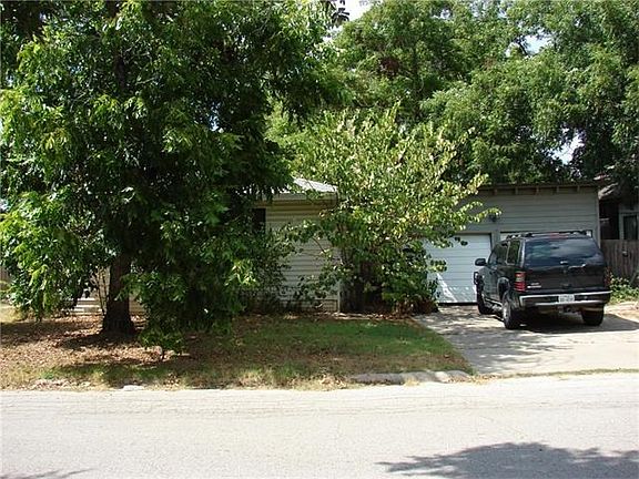 5th image of 209 E Belton Ave