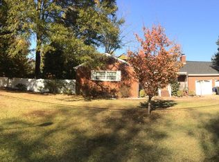 60 Robinson Dr, Newport News, VA 23601