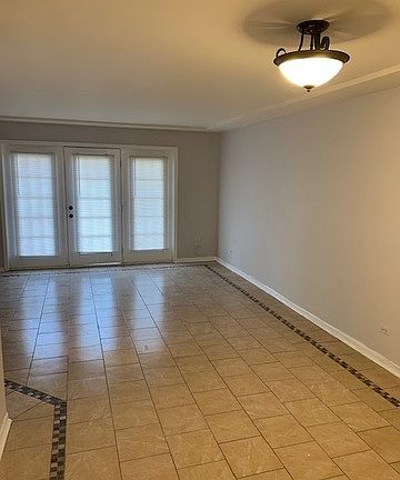 2nd image of 4150 Williamsburg Ct APT 101