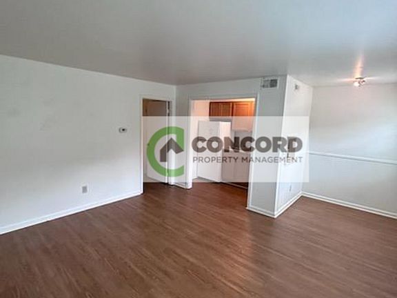 4th image of 610 Fairmont St APT B