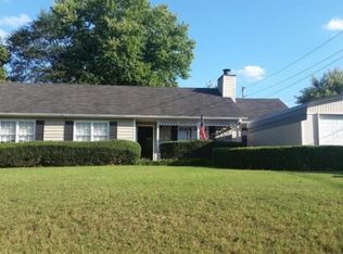 524 Ashwood Dr, Lawrenceville, GA 30043