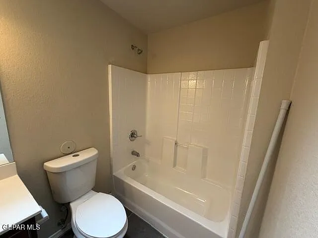 4652 Lorenzo Ponce Dr — Photo 23