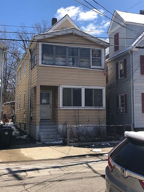 1st image of 1915 E 123rd St