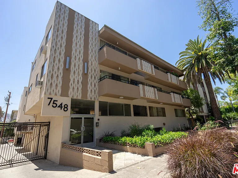 7548 Hampton Ave #205 — Photo 12