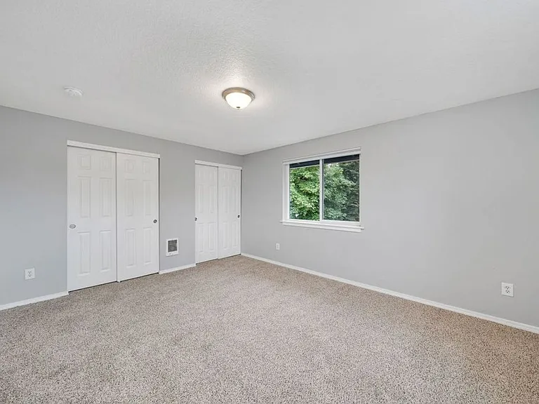 5320 SE 122nd Ave — Photo 29