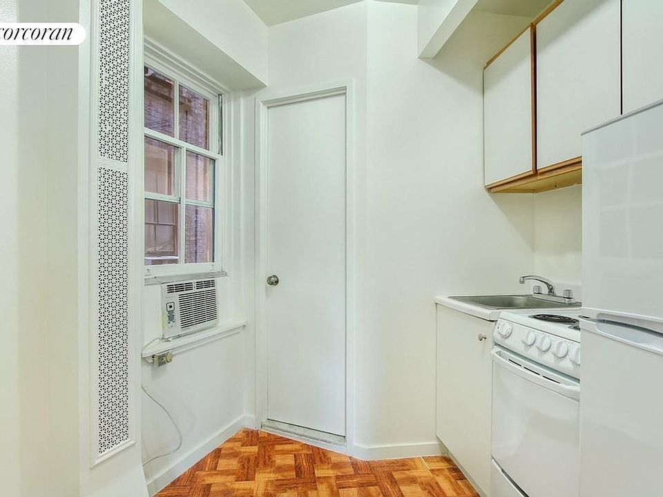 2nd image of 56 Perry St Unit 2FE