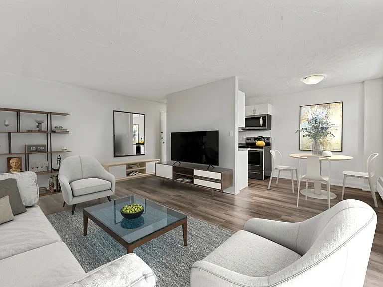 3063 Kingsway Dr — Photo 3