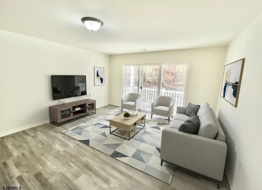 2 bed, 2.0 bath, $2,150 — Photo 3