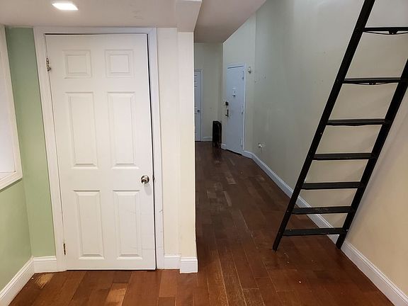 5th image of 353 Tompkins Ave #Rr1