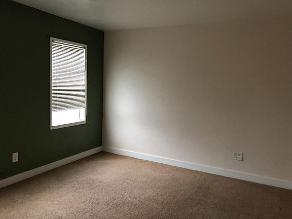 5th image of 130 Illinois St #1