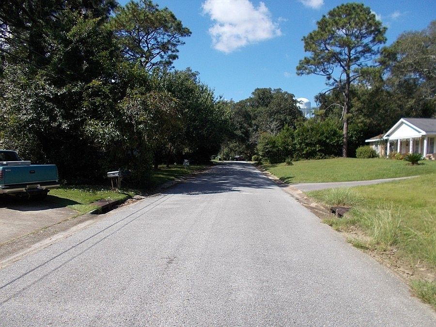 2nd image of 5513 Vienna Ave