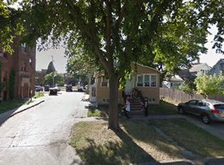 203 12th St S, Fargo, ND 58103