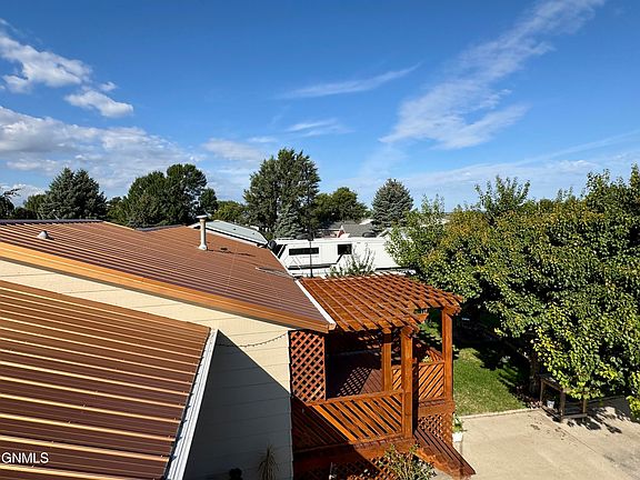 5th image of 28 Santee Rd