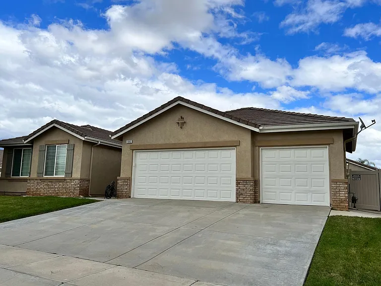 1092 Lyra Way — Photo 10