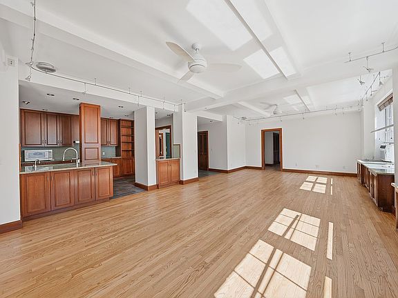 2nd image of 20 W 72nd St #506