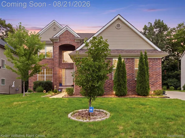 8879 Indigo Ln, Ypsilanti, MI 48197