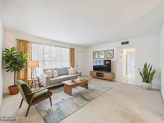 5th image of 2939 Chipper Dr NE