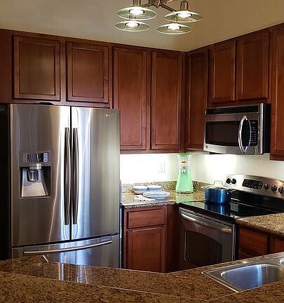 5th image of 78650 Avenue 42 APT 1414