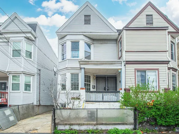 125 Kearney Ave, Jersey City, NJ 07305