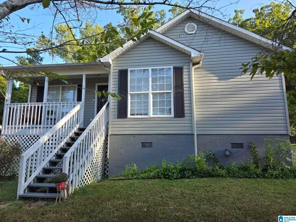315 12th Ave NE, Graysville, AL 35073