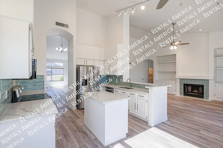 28209 N 111th Way