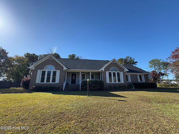 2nd image of 7124 Orchard Trce