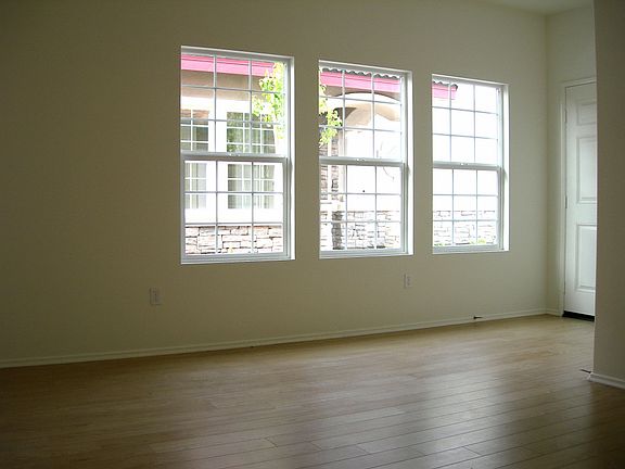 3rd image of 16558 Paine St Unit 2