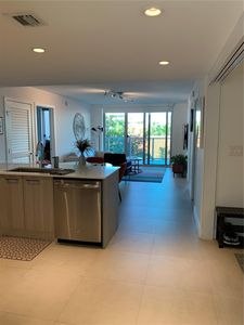 1133 102nd St UNIT 405, Bay Harbor Islands, FL, 33154