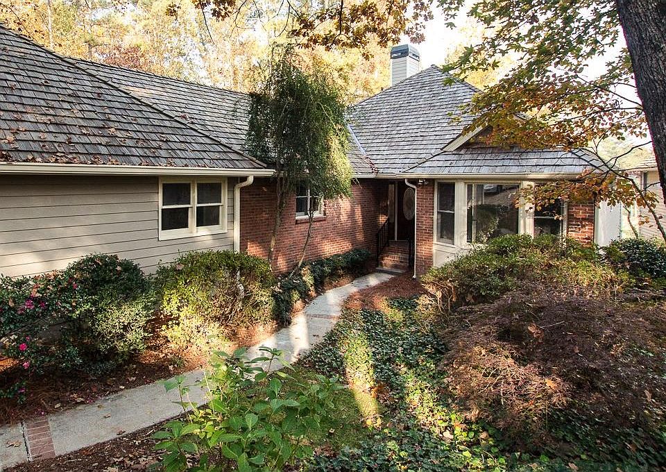 1st image of 2440 Camden Glen Ct