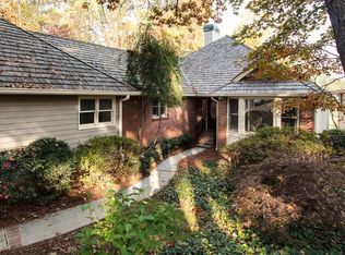 2440 Camden Glen Ct, Roswell, GA 30076